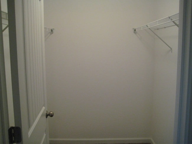 Building Photo - 4300 Dena Jo Dr
