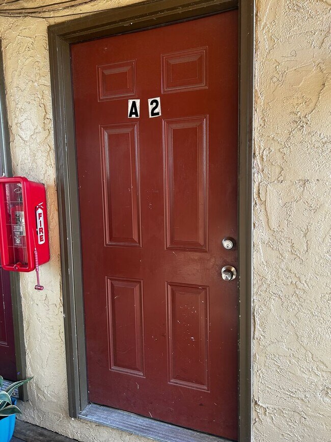 Foto del edificio - 6321 Lenawee St