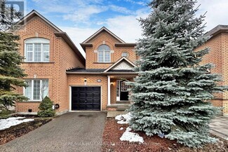 Building Photo - 55 Walkview Crescent