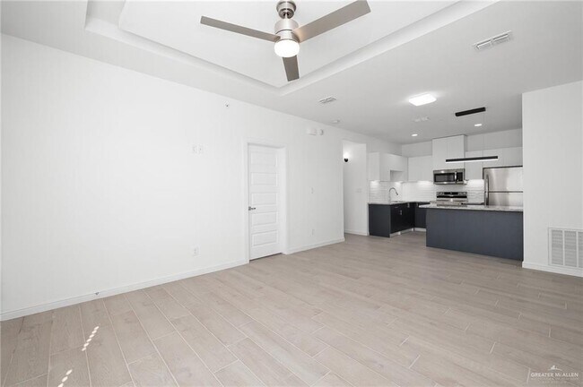 Foto del edificio - 9 E Yuma Ave