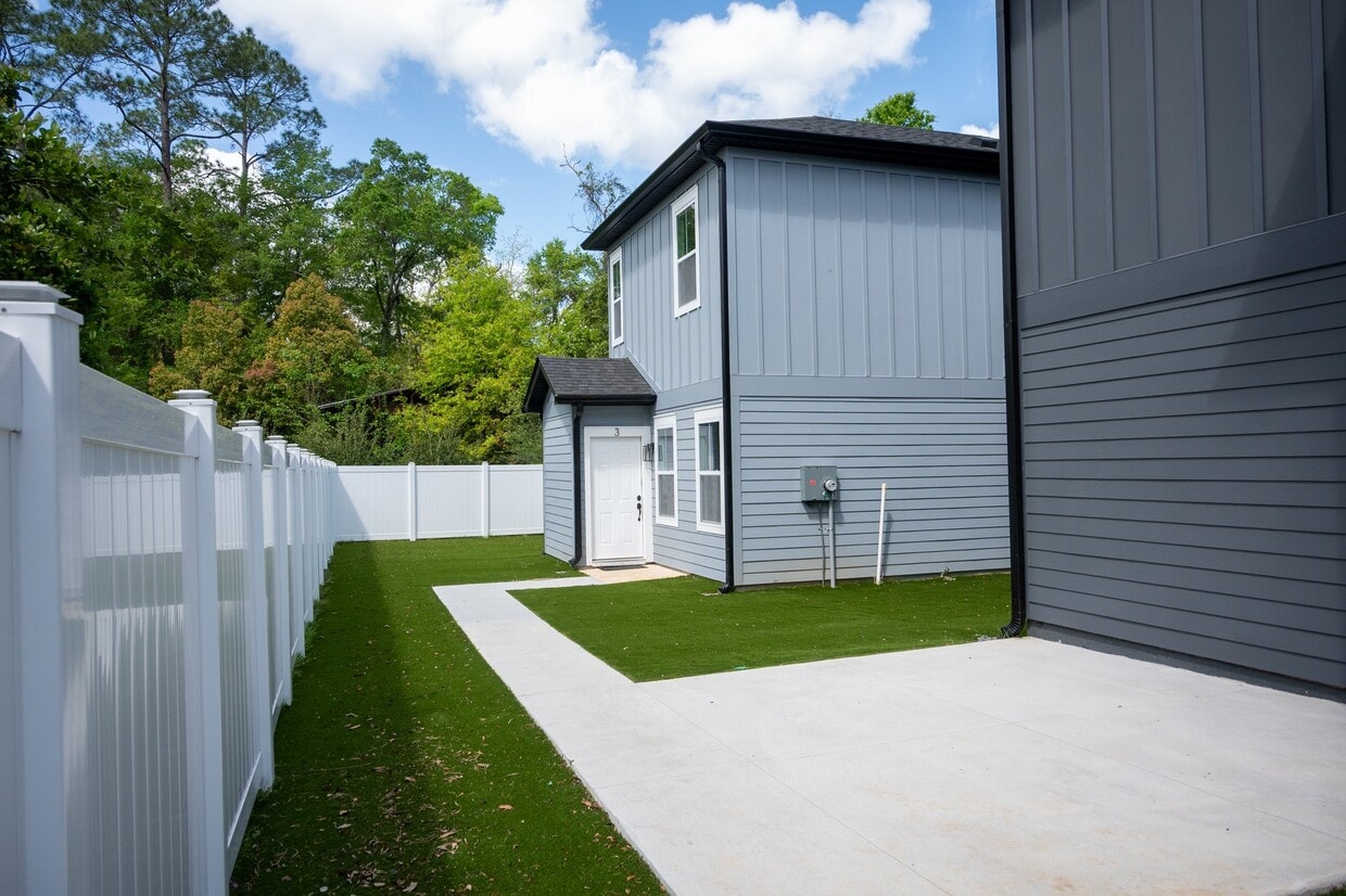 Photo - 2022 Trimble Rd (Tallahassee, FL)