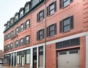 Building Photo - 122 W Broadway
