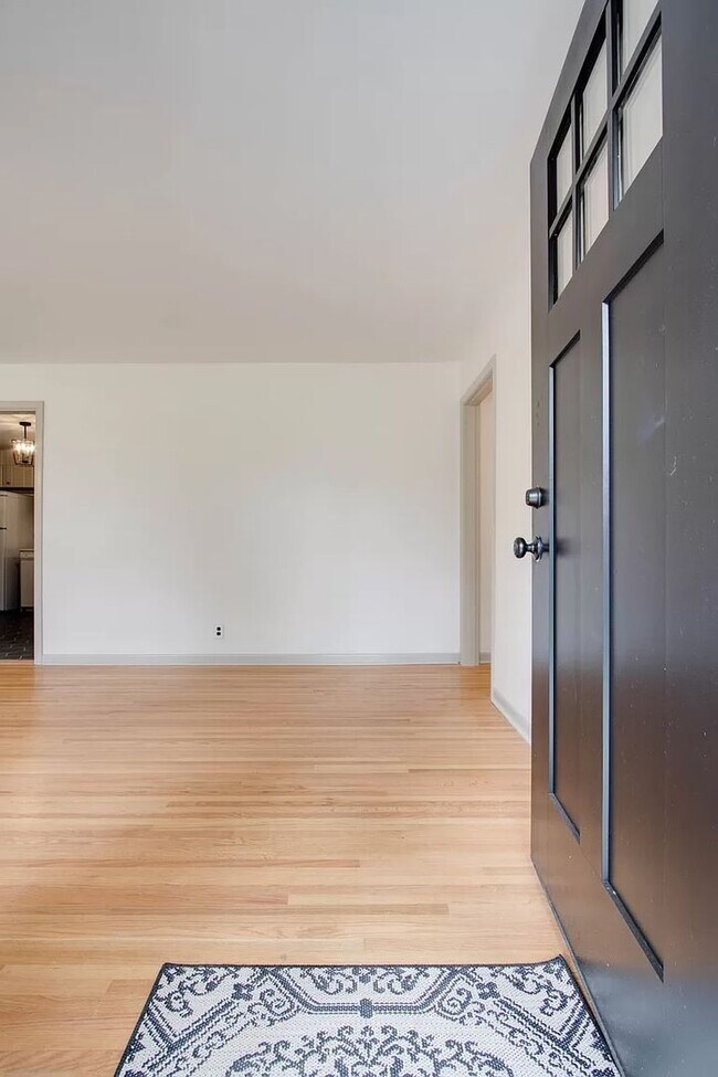 Building Photo - Cute 3BR Ranch in the Heart of Nashville