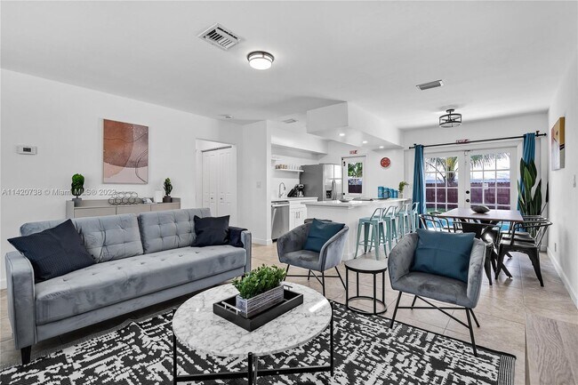 Foto del edificio - 6511 Hayes St