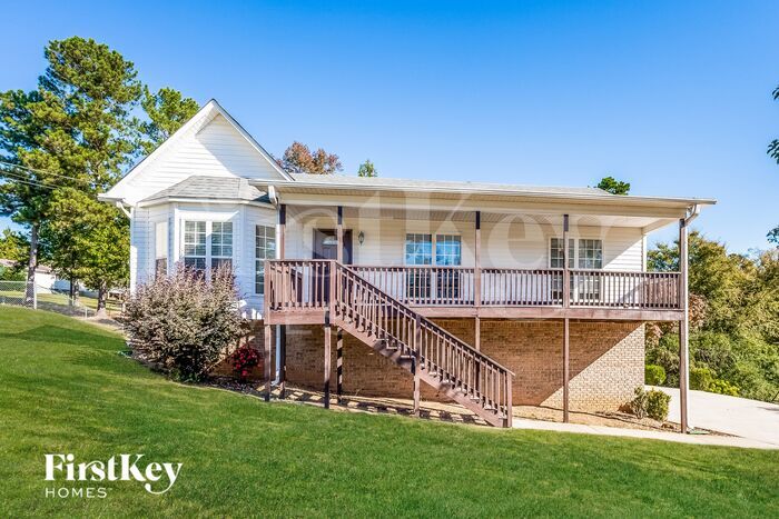 Primary Photo - 67 Greenleaf Ln