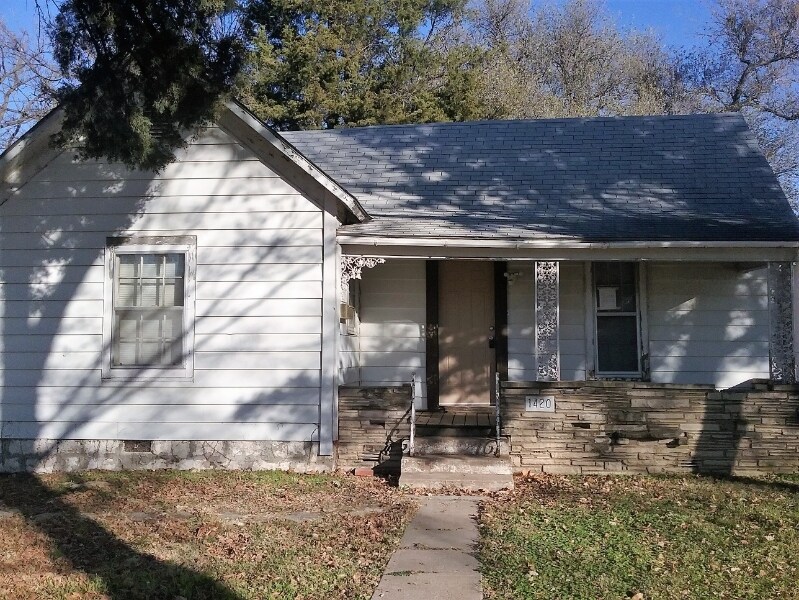Primary Photo - 1420 S Lulu St