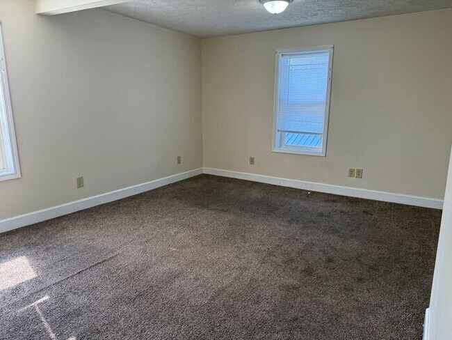 Foto del edificio - 2 Bedroom Home on the Southside