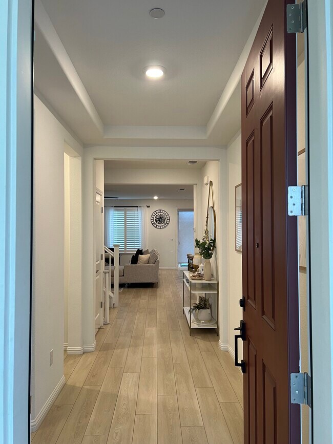 Foto del edificio - 217 Brush Creek Dr