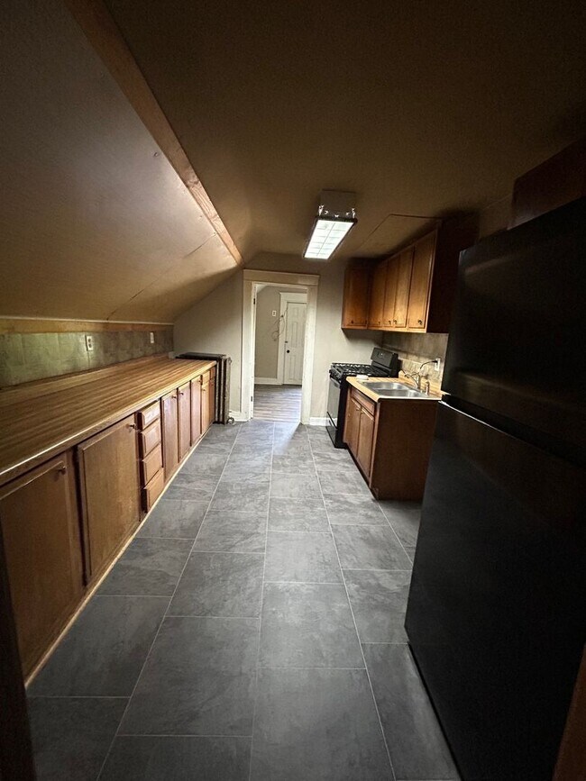 Building Photo - 2025 Ellis St