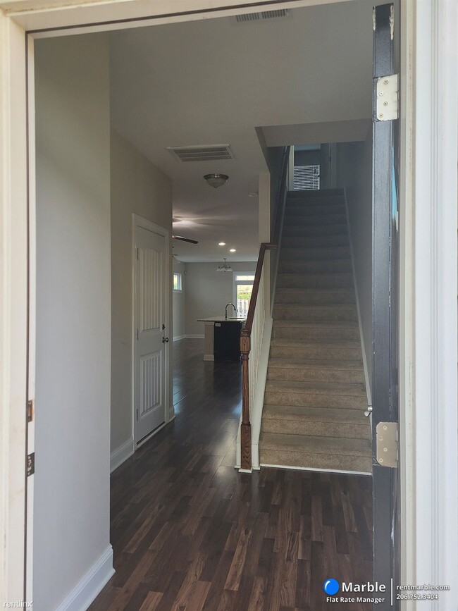 Building Photo - 2 br, 2.5 bath House - 151 Top Forest Dr