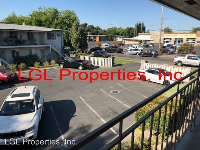 Building Photo - 4411 Del Rio Rd