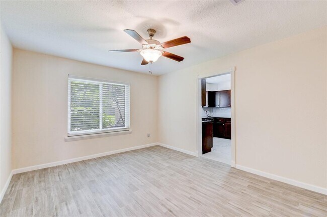 Foto del edificio - 10526 Huntington Way Dr