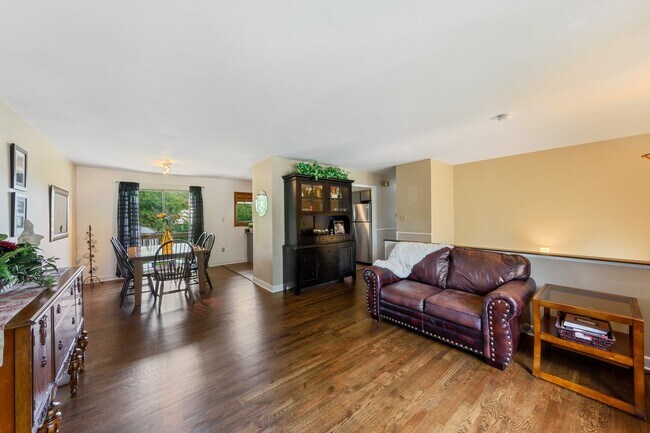 Foto del edificio - 1450 Gentry Rd
