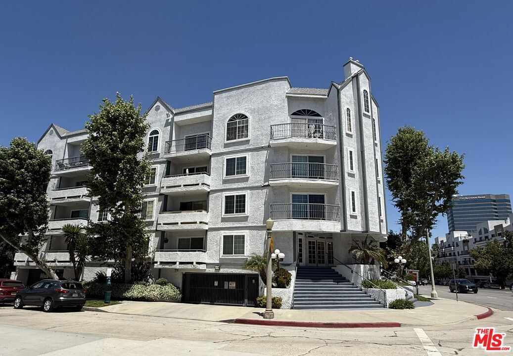 Foto principal - 4401 Sepulveda Blvd