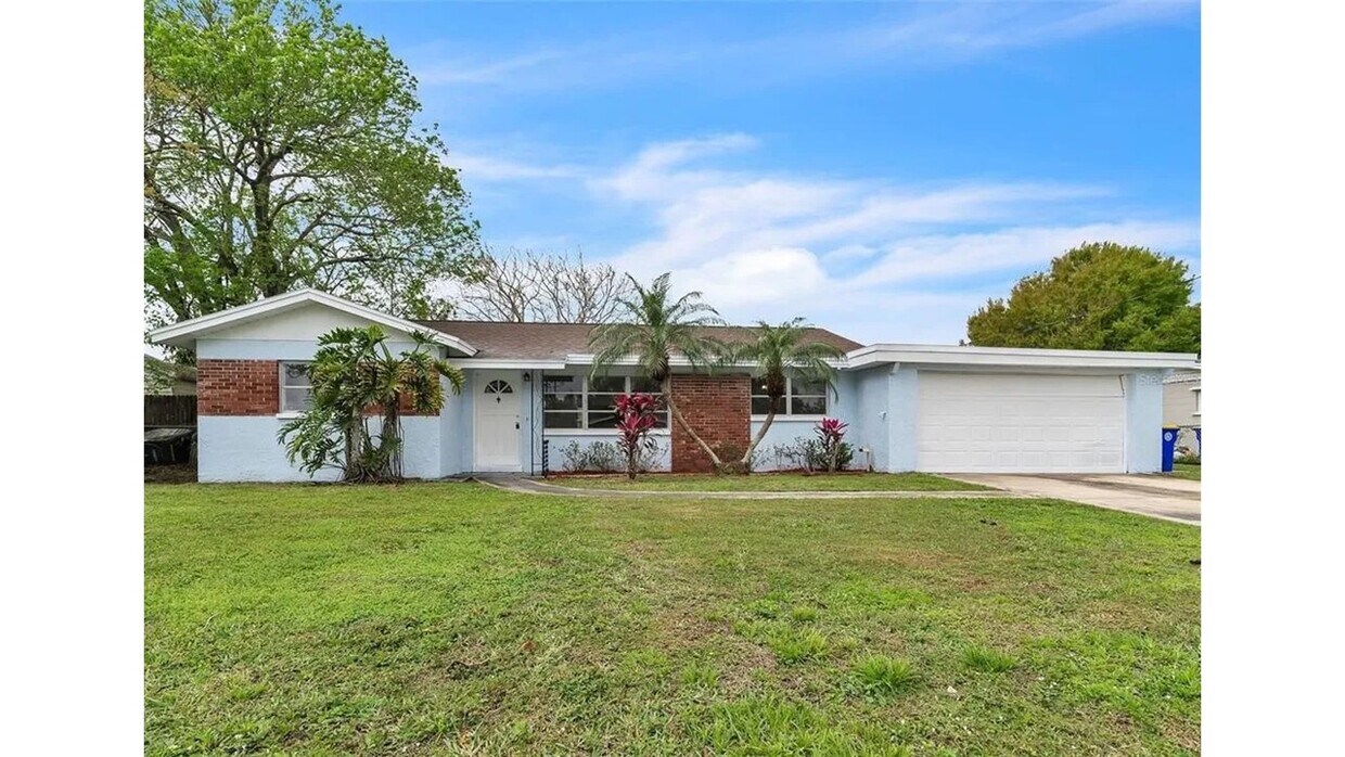 Foto principal - 1305 Estridge Dr
