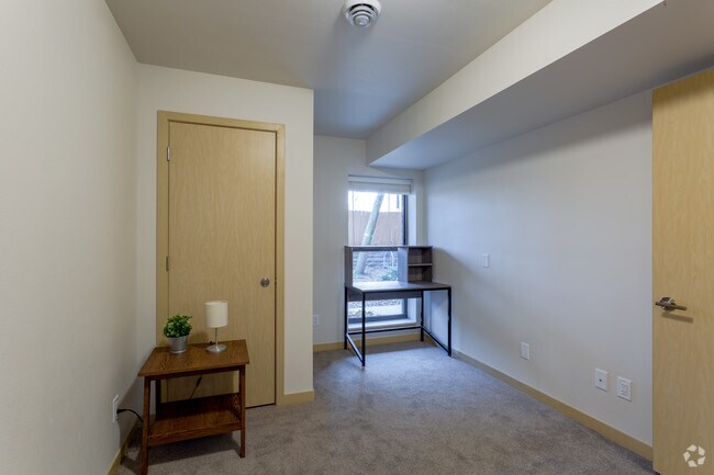 2 habitaciones, 2 baños - Oak Tree Apartments