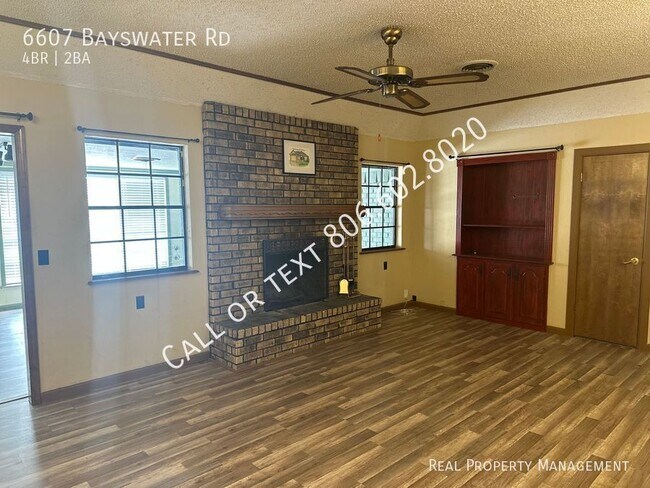 Foto del edificio - 6607 Bayswater Rd