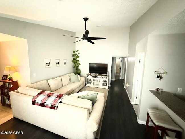 Foto del edificio - 6309 Lake Joanna Cir