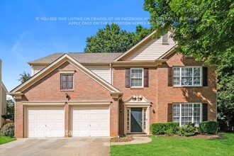 Building Photo - 130 Lyndhurst Ct
