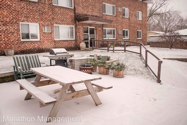 Building Photo - 140 W 3rd St