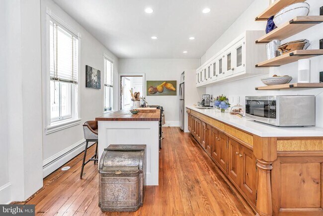 Foto del edificio - 2454 W 16th St