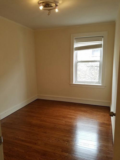 Building Photo - 4834 N Springfield Ave