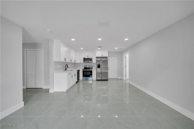 Foto del edificio - 922 Macy St E