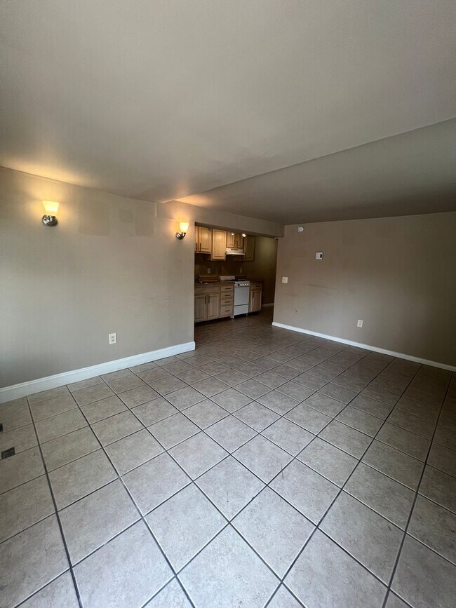Foto del edificio - 348 N Ninth St