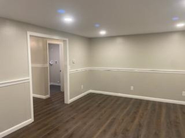 Building Photo - 360 Sandown Rd