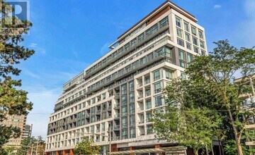Building Photo - 223 St Clair Ave W
