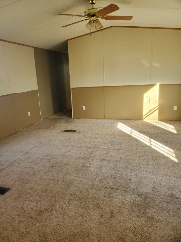 Building Photo - 494 Crooked St