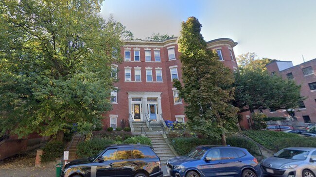 Foto del edificio - 631 Washington St