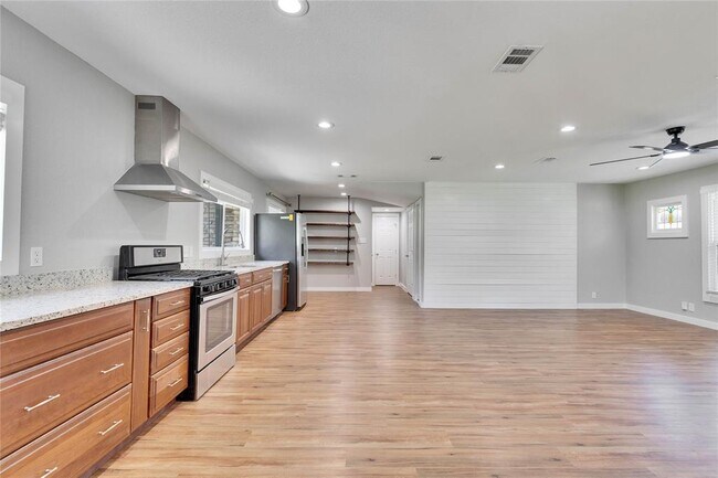 Building Photo - 11409 Hunters Ln
