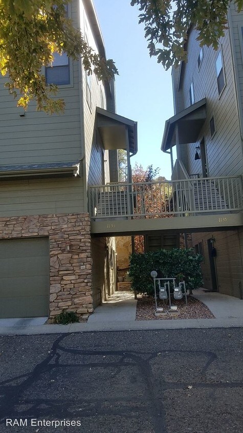 Primary Photo - 1133 Boulder Park Ave
