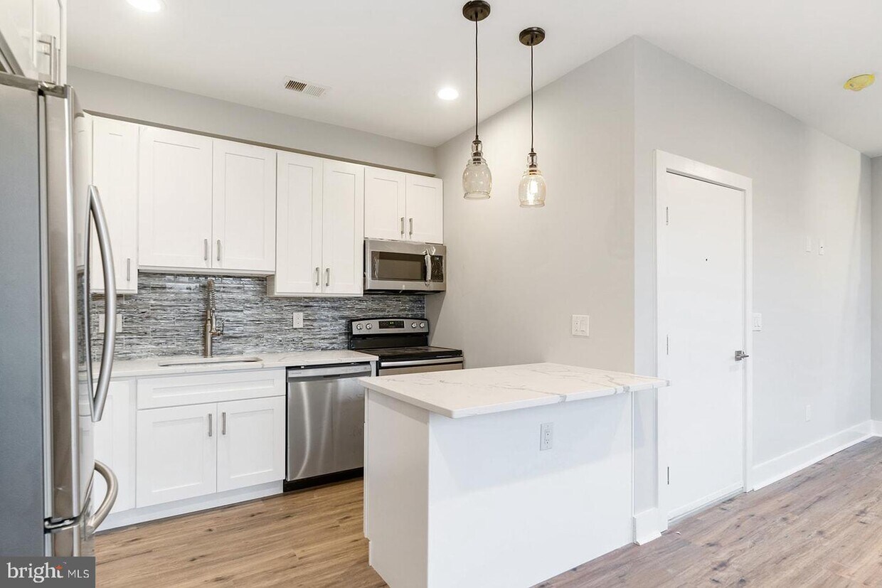 2101 E Huntingdon St Unit 4, Philadelphia, PA 19125 Apartment for