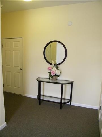 Foto del edificio - 588 N Midvale Blvd