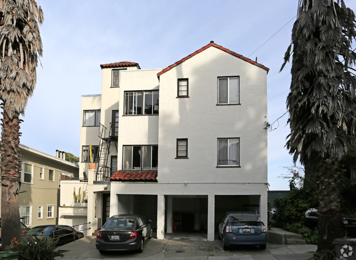 Foto del edificio - 927 Bayview Ave