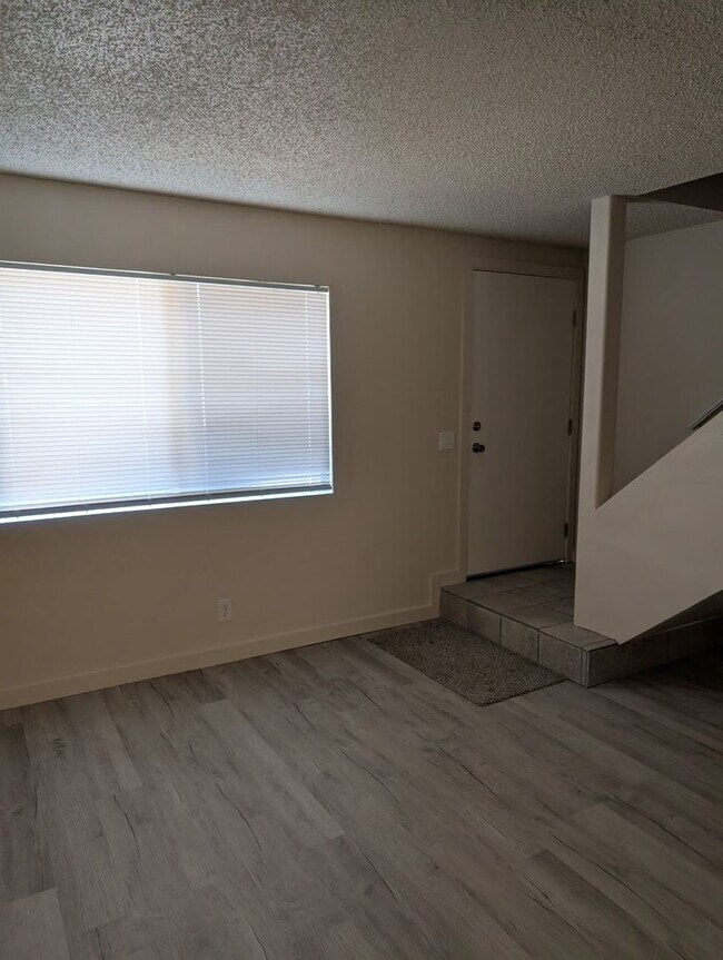Foto del edificio - Newly Remodeled Townhouse