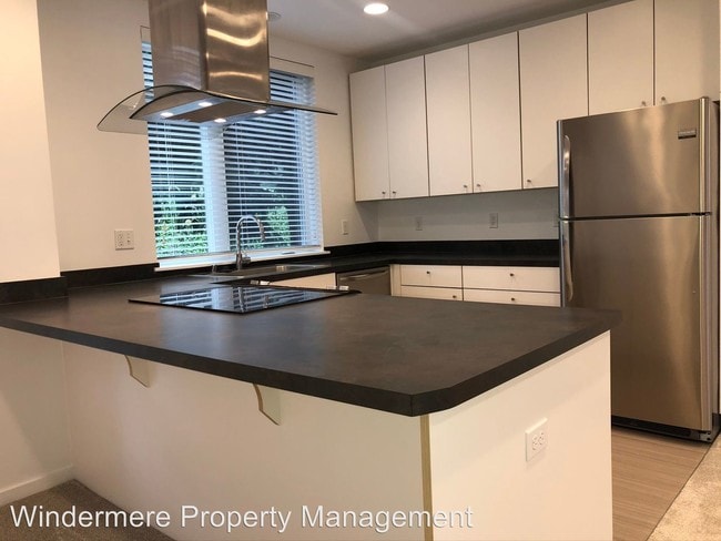 Building Photo - 2 br, 1 bath House - 370 Root Path NW