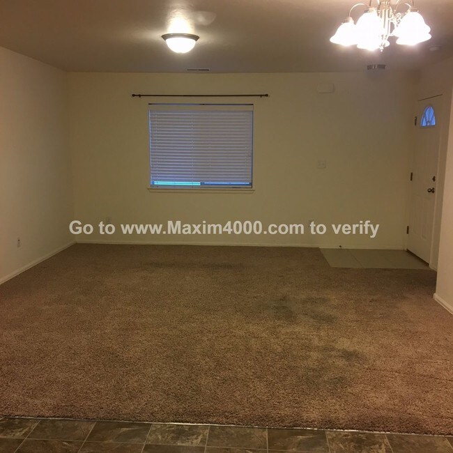 Building Photo - 2466 1/2 Ajay Ave