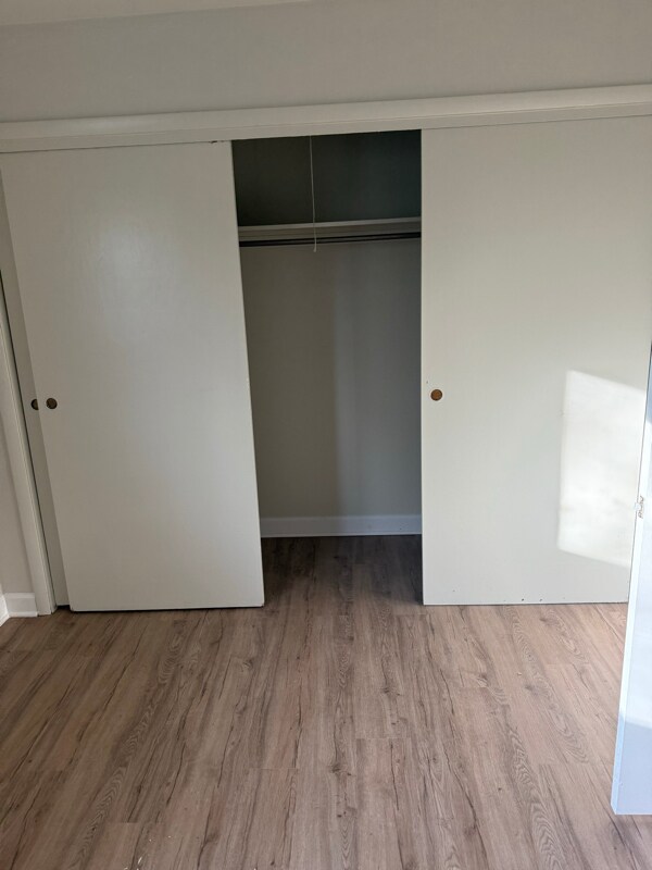 Foto del edificio - 2525 E Ballard Rd