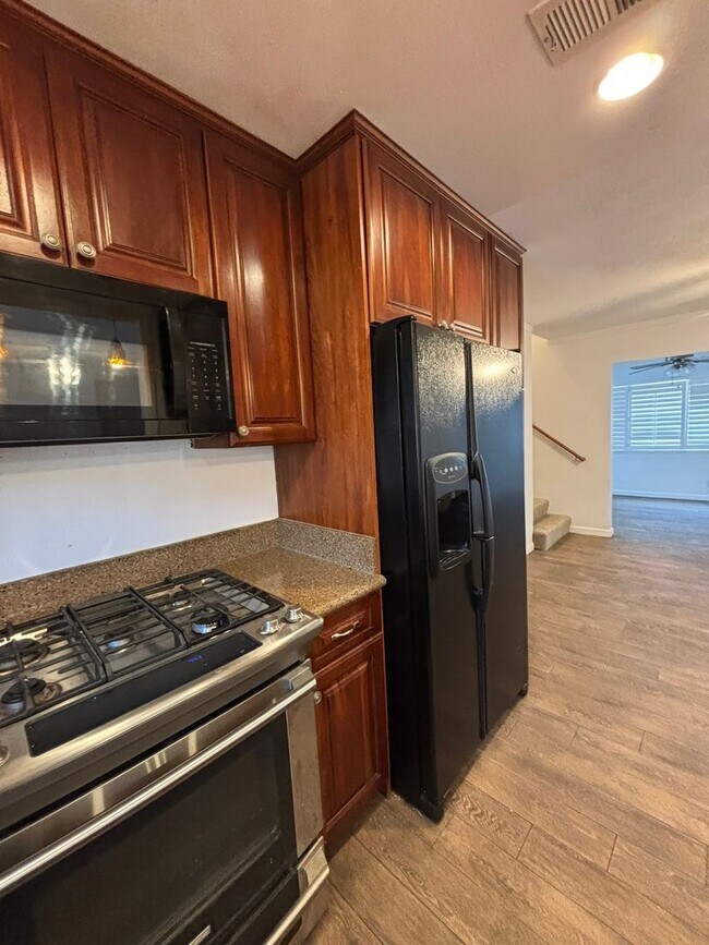 Foto del edificio - 4122 Aragon Dr