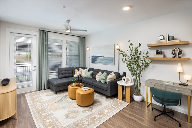 Building Photo - 9302 Fry Rd