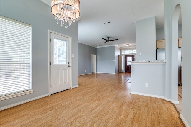 Foto del edificio - 9331 Rodgers Rd