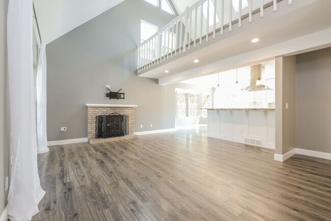 Foto del edificio - Beautiful 3 Bed / 2 Bath Single Family Hom...