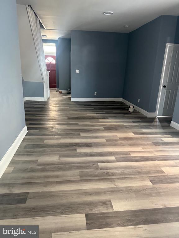 Building Photo - 702 Astor St