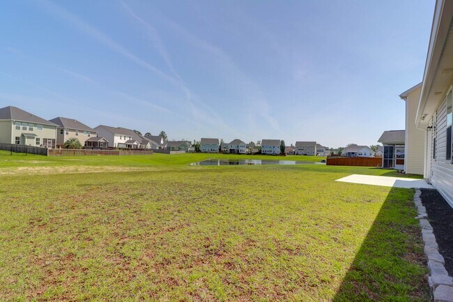 Foto del edificio - Pristine and Calm Home in Moncks Corner