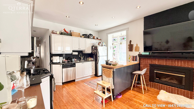 Building Photo - 469 Palmerston Blvd
