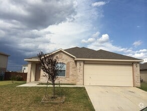 Building Photo - 16246 Stallion Ranch