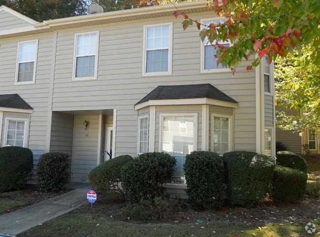Building Photo - 152 Belmonte Dr SW